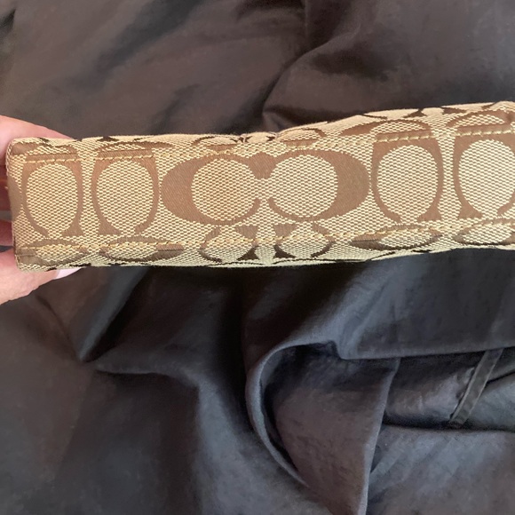 Vintage Coach Turn Lock Top Wristlet - Picture 3 of 7